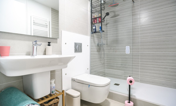 Resale - Apartment / flat - Torrevieja - Los Balcones