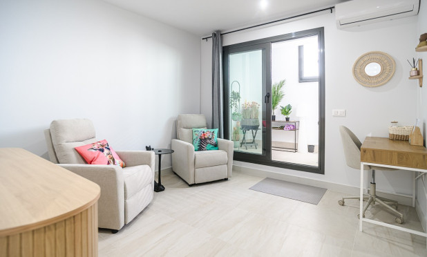 Resale - Apartment / flat - Torrevieja - Los Balcones