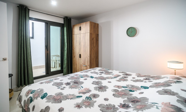 Resale - Apartment / flat - Torrevieja - Los Balcones
