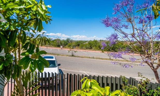 Resale - Apartment / flat - Torrevieja - Los Balcones