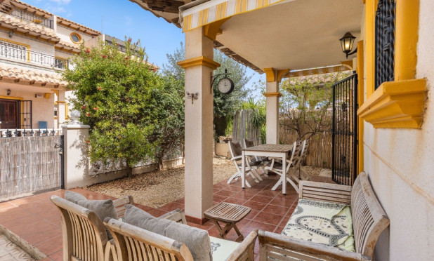 Resale - Villa - Orihuela Costa - La Regia
