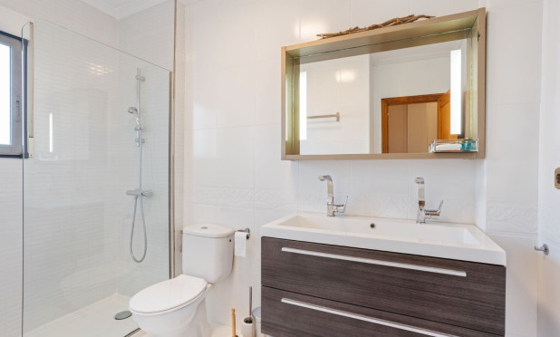 Resale - Villa - Orihuela Costa - La Regia