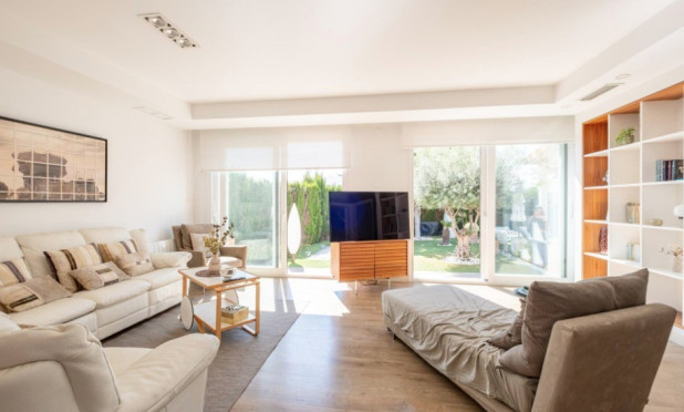 Resale - Villa - San Fulgencio