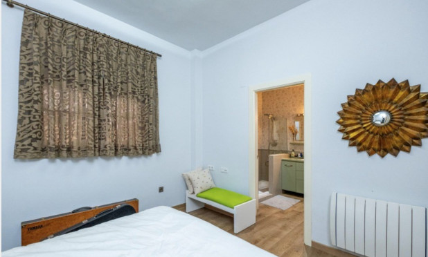 Resale - Villa - San Fulgencio