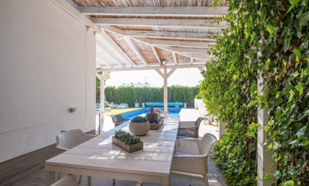 Resale - Villa - San Fulgencio