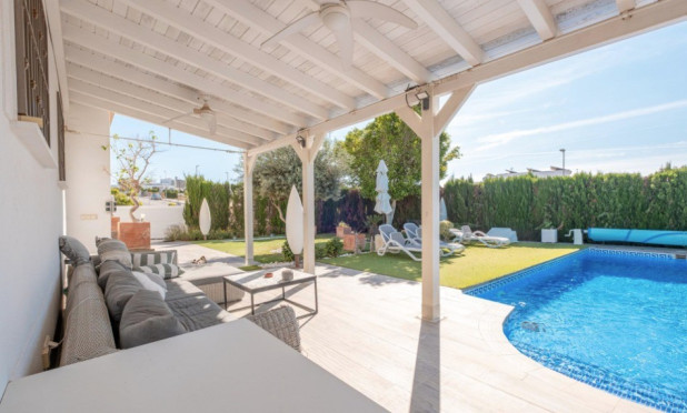 Resale - Villa - San Fulgencio