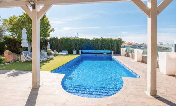 Resale - Villa - San Fulgencio