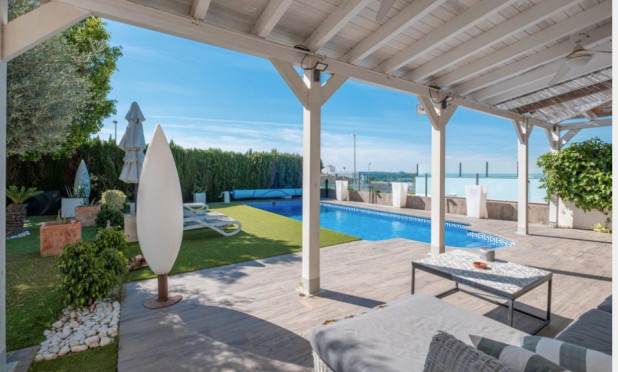 Resale - Villa - San Fulgencio