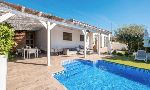 Resale - Villa - San Fulgencio