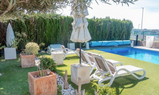 Resale - Villa - San Fulgencio