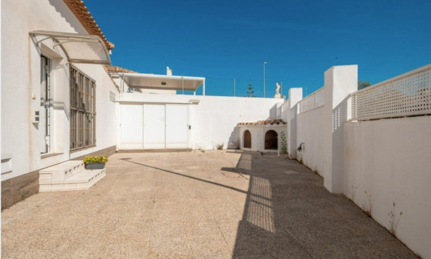 Resale - Villa - San Fulgencio