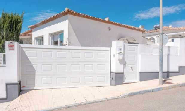 Resale - Villa - San Fulgencio