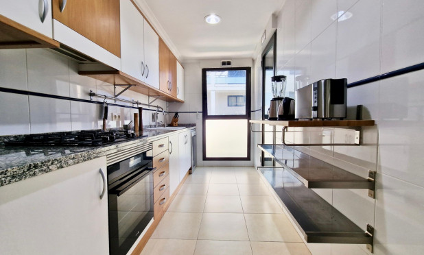 Resale - Apartment / flat - Denia - Port