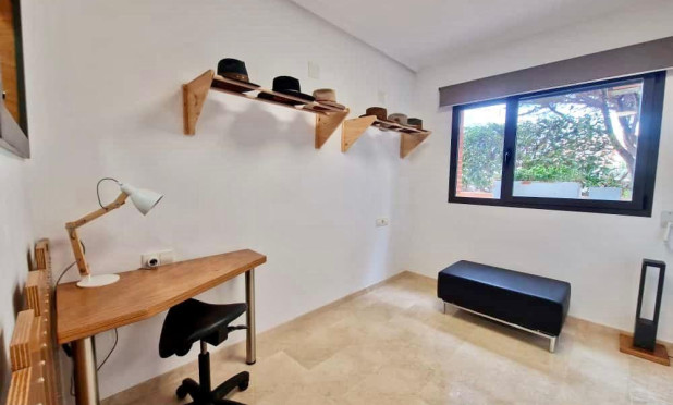 Resale - Apartment / flat - Denia - Port