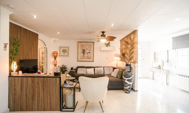 Herverkoop - Finca / Landelijke woning - La Marina