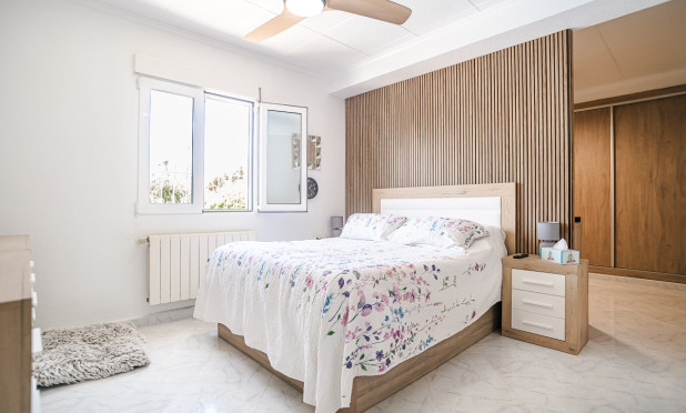 Herverkoop - Finca / Landelijke woning - La Marina