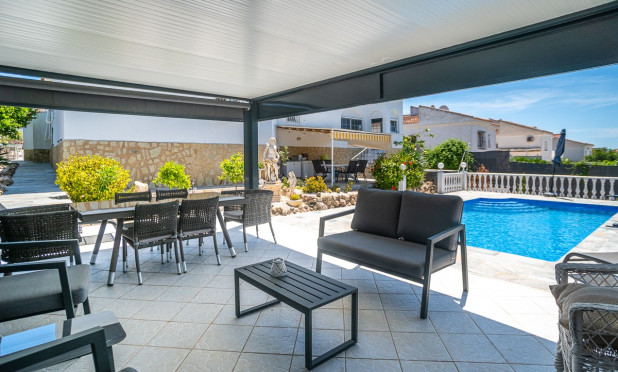 Herverkoop - Finca / Landelijke woning - La Marina