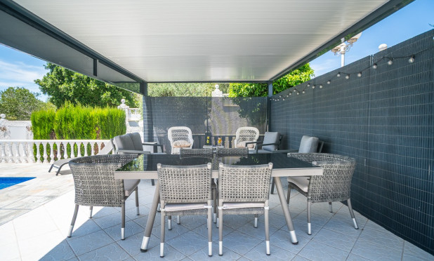 Herverkoop - Finca / Landelijke woning - La Marina