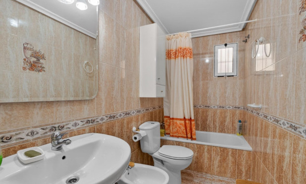 Wiederverkauf - Wohnung - Torrevieja - Playa de los locos