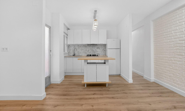 Revente - Appartement - Torrevieja - Centro
