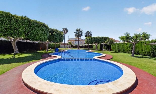 Herverkoop - Appartement / flat - Torrevieja - El limonar