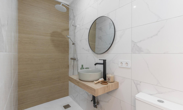 Resale - Townhouse - Torrevieja - Centro - Muelle Pesquero
