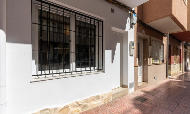 Resale - Townhouse - Torrevieja - Centro - Muelle Pesquero
