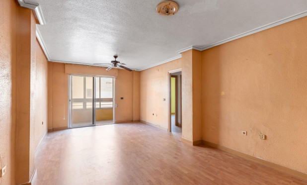 Resale - Apartment / flat - Torrevieja - Habaneras