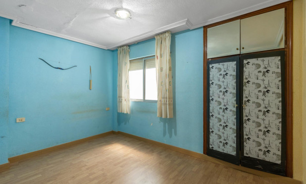 Resale - Apartment / flat - Torrevieja - Habaneras