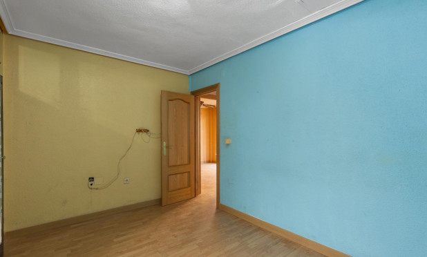 Resale - Apartment / flat - Torrevieja - Habaneras