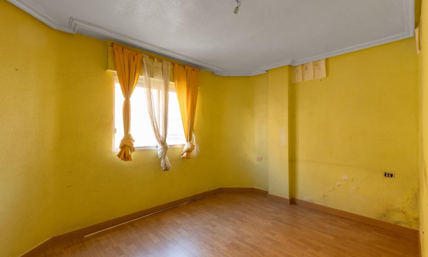 Resale - Apartment / flat - Torrevieja - Habaneras