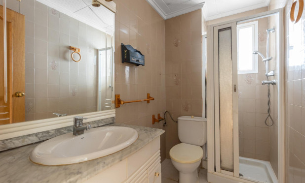 Resale - Apartment / flat - Torrevieja - Habaneras