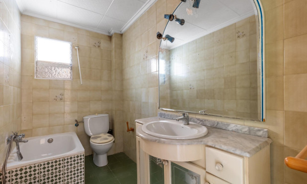 Resale - Apartment / flat - Torrevieja - Habaneras