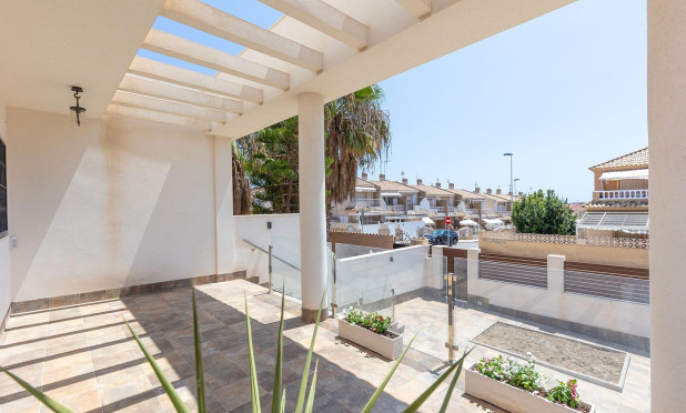 Revente - Villa - Torrevieja - Aguas Nuevas