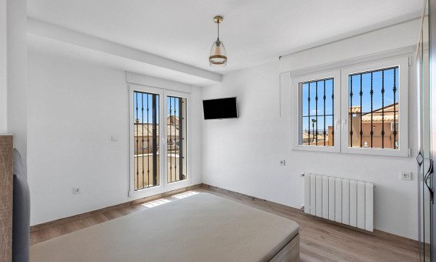 Revente - Villa - Torrevieja - Aguas Nuevas
