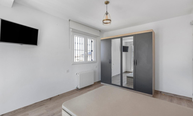 Revente - Villa - Torrevieja - Aguas Nuevas