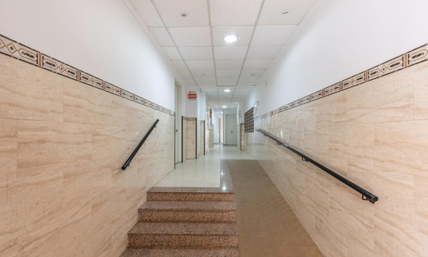 Revente - Appartement - Torrevieja - Centro