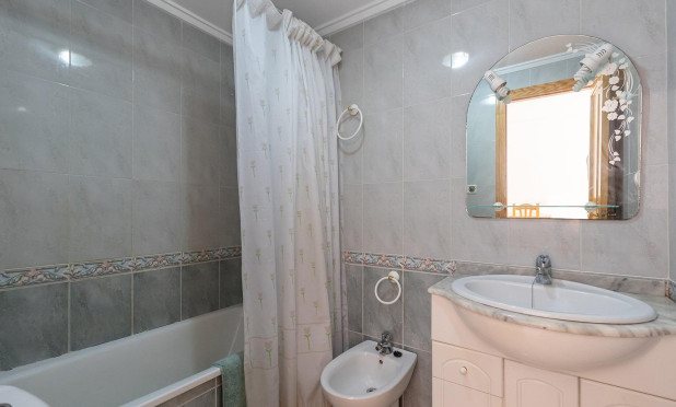 Revente - Appartement - Torrevieja - Centro