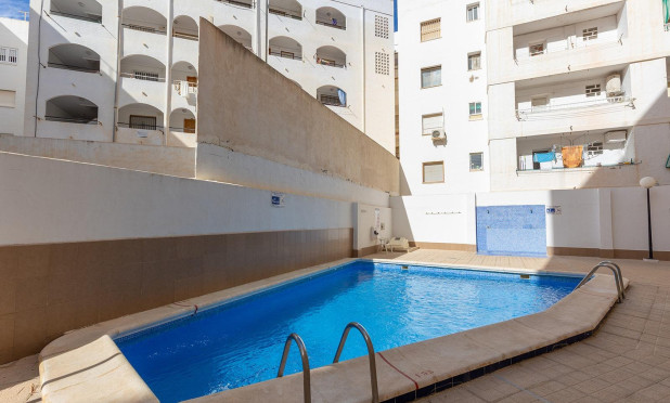 Revente - Appartement - Torrevieja - Centro