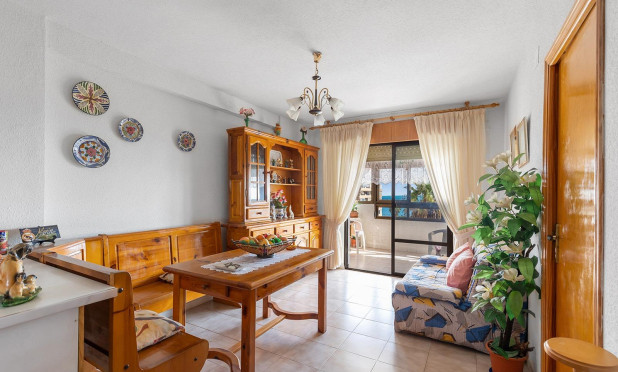 Resale - Apartment / flat - Torrevieja - La Mata