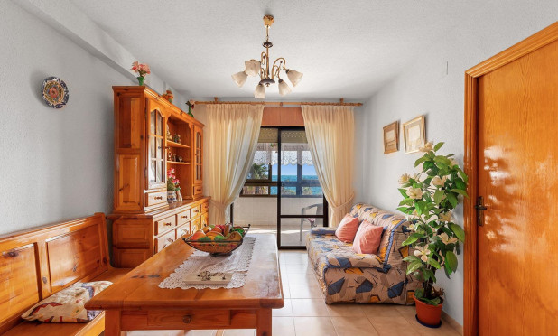 Resale - Apartment / flat - Torrevieja - La Mata