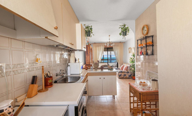 Resale - Apartment / flat - Torrevieja - La Mata