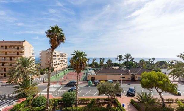 Resale - Apartment / flat - Torrevieja - La Mata