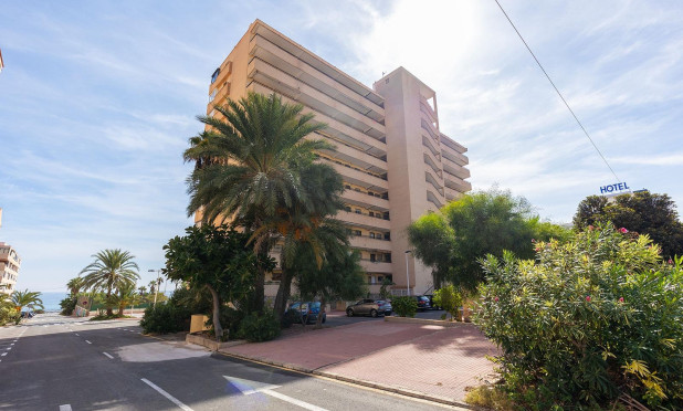 Resale - Apartment / flat - Torrevieja - La Mata