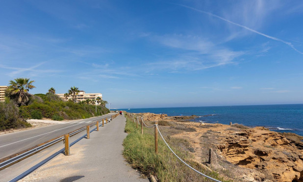 Resale - Apartment / flat - Torrevieja - La Mata