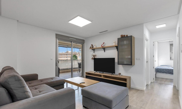 Resale - Apartment / flat - Orihuela Costa - Los Dolses