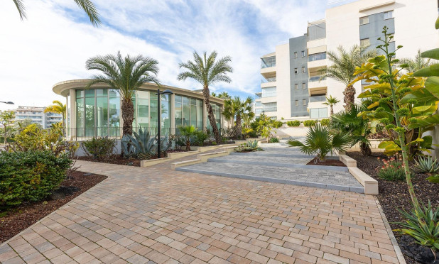 Resale - Apartment / flat - Orihuela Costa - Los Dolses