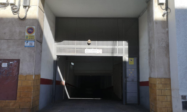 Revente - Parking - Torrevieja - Estacion de autobuses