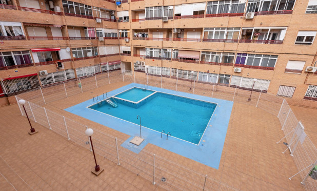 Revente - Appartement - Torrevieja - Centro