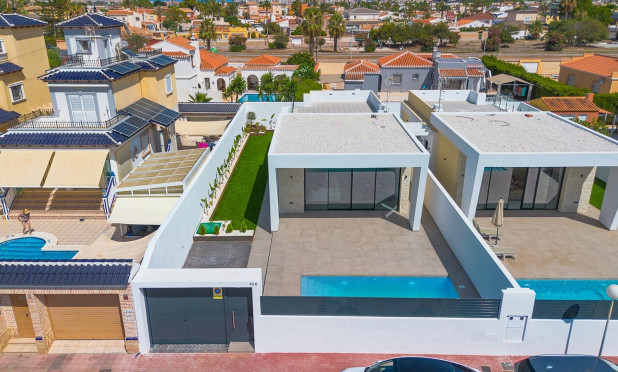 Herverkoop - Villa - Torrevieja - Los Balcones